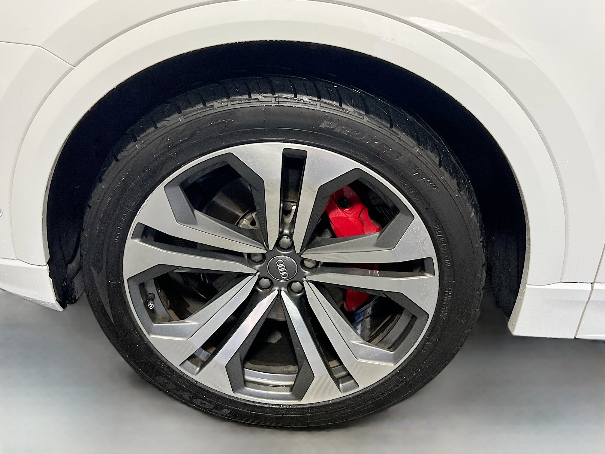 Used 2019 Audi Q8 Prestige w/ Luxury Package image 13