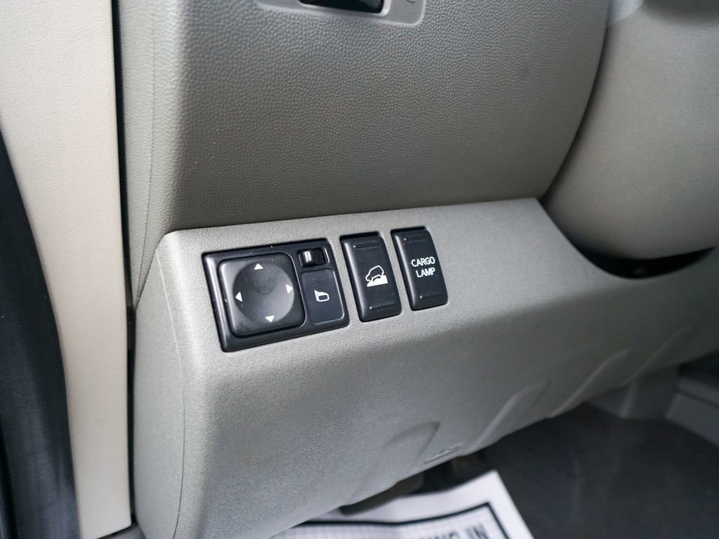 Used 2021 Nissan Frontier SV w/ SV Utility Package image 17