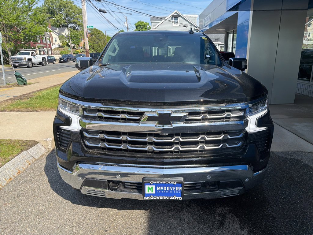 New 2026 Chevrolet Silverado 1500 LTZ w/ Technology Package AWD/4WD image 8