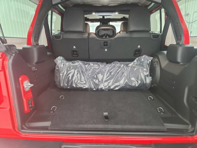 New 2026 Jeep Wrangler Unlimited Sahara AWD/4WD image 41