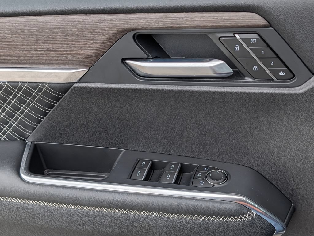New 2026 GMC Acadia Denali w/ Super Cruise Package FWD image 23
