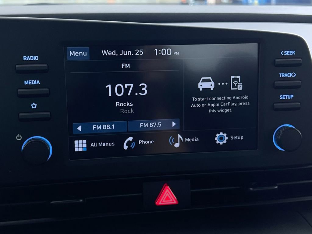 Used 2025 Hyundai Elantra Sport image 18