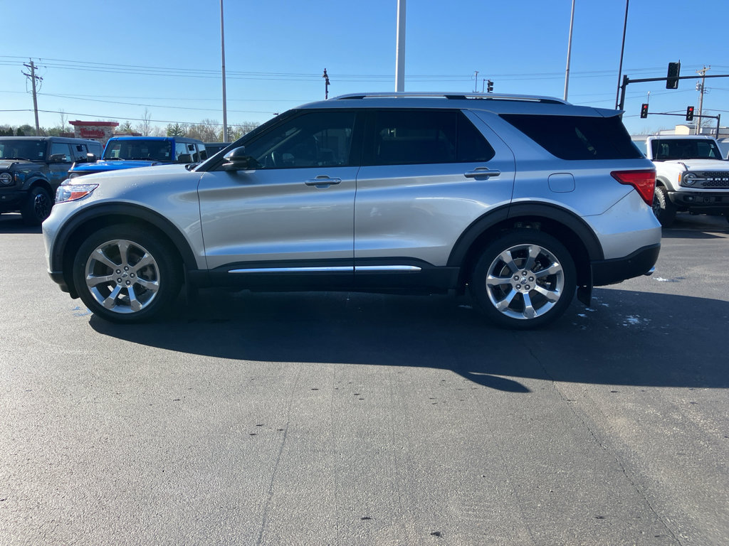 Used 2020 Ford Explorer Platinum w/ Premium Technology Package image 4