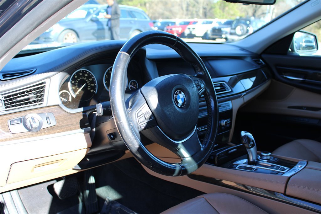Used 2012 BMW 740i RWD image 15