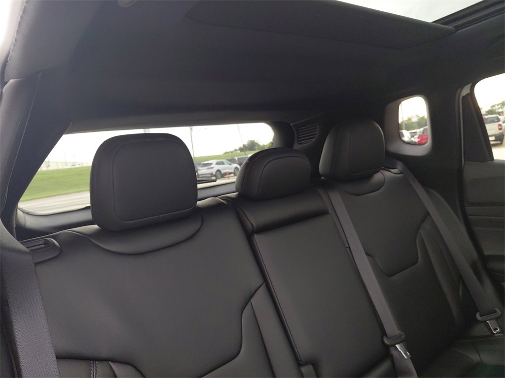 New 2025 Jeep Compass Limited w/ Sun and Sound Group image 19