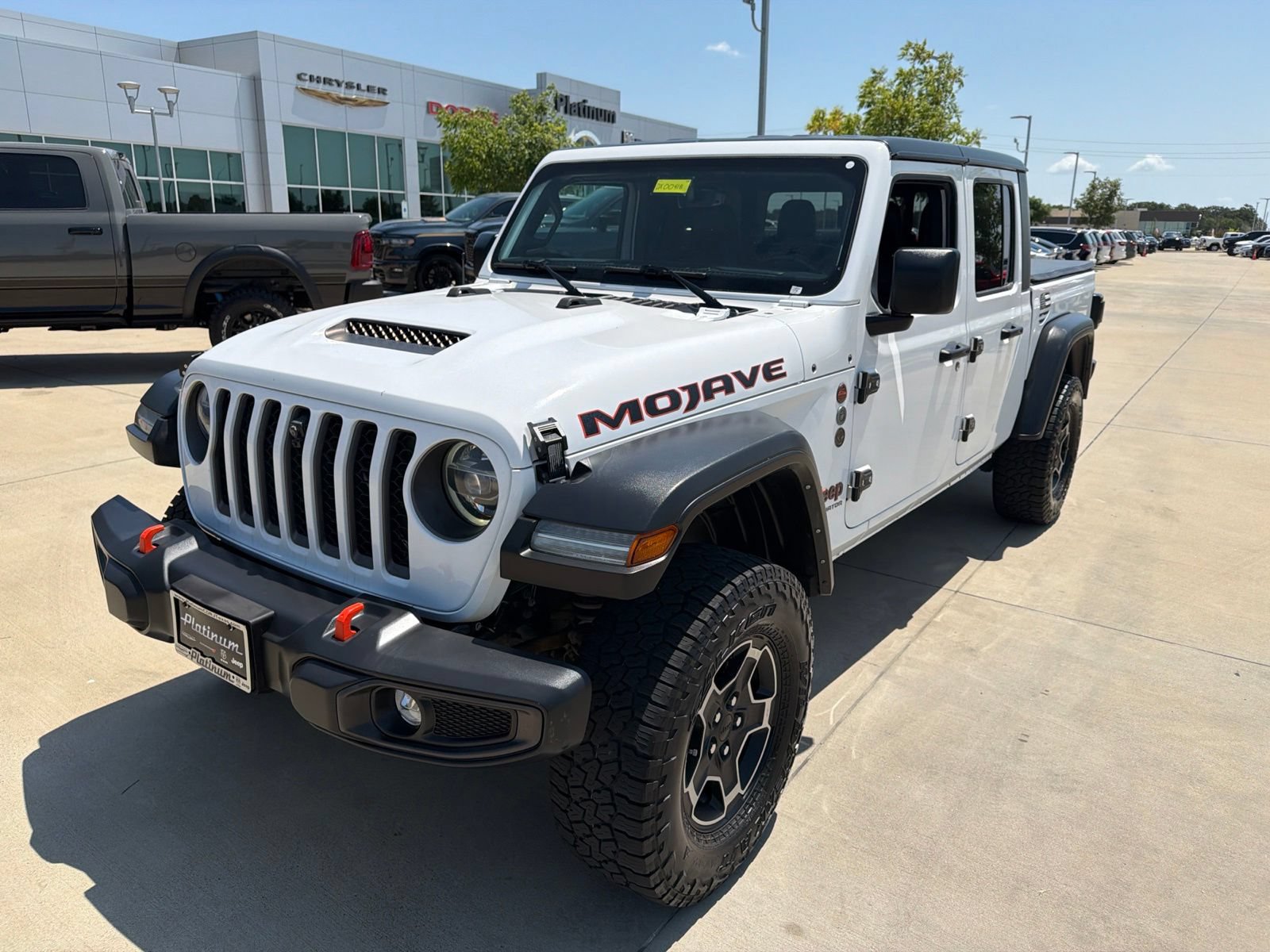 Used 2021 Jeep Gladiator Mojave AWD/4WD image 9