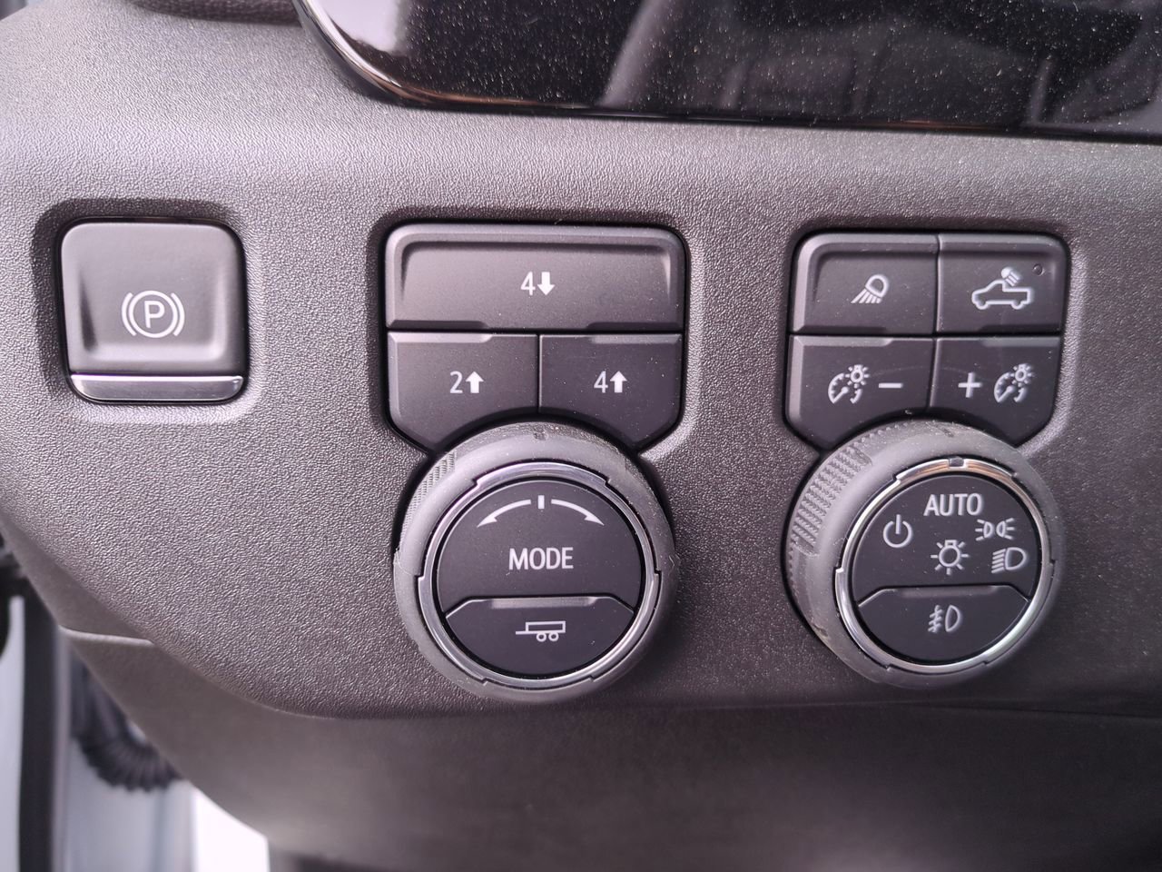 New 2025 Chevrolet Silverado 2500 LT w/ Safety Package image 18