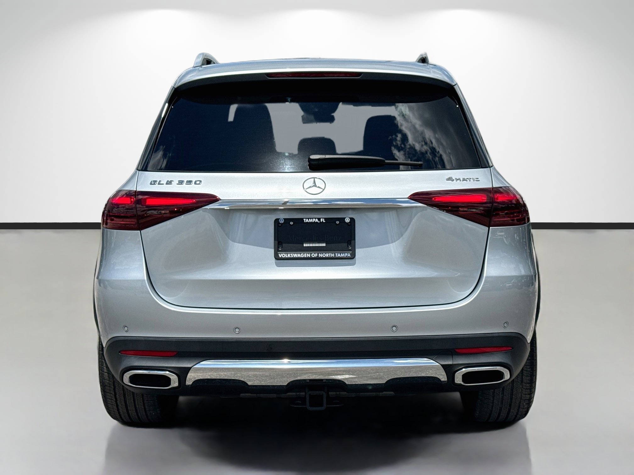 Used 2024 Mercedes-Benz GLE 350 4MATIC w/ Winter Package image 4
