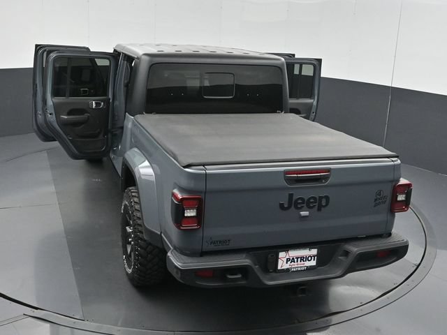 Used 2024 Jeep Gladiator Sport AWD/4WD image 57