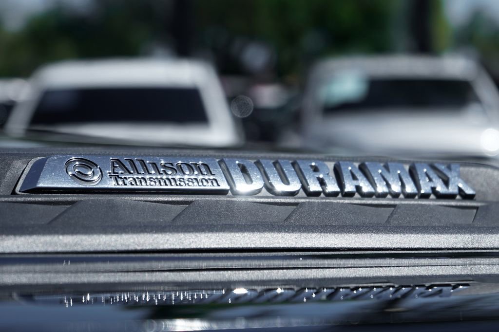 Used 2021 Chevrolet Silverado 2500 LTZ w/ Carhartt Edition image 56