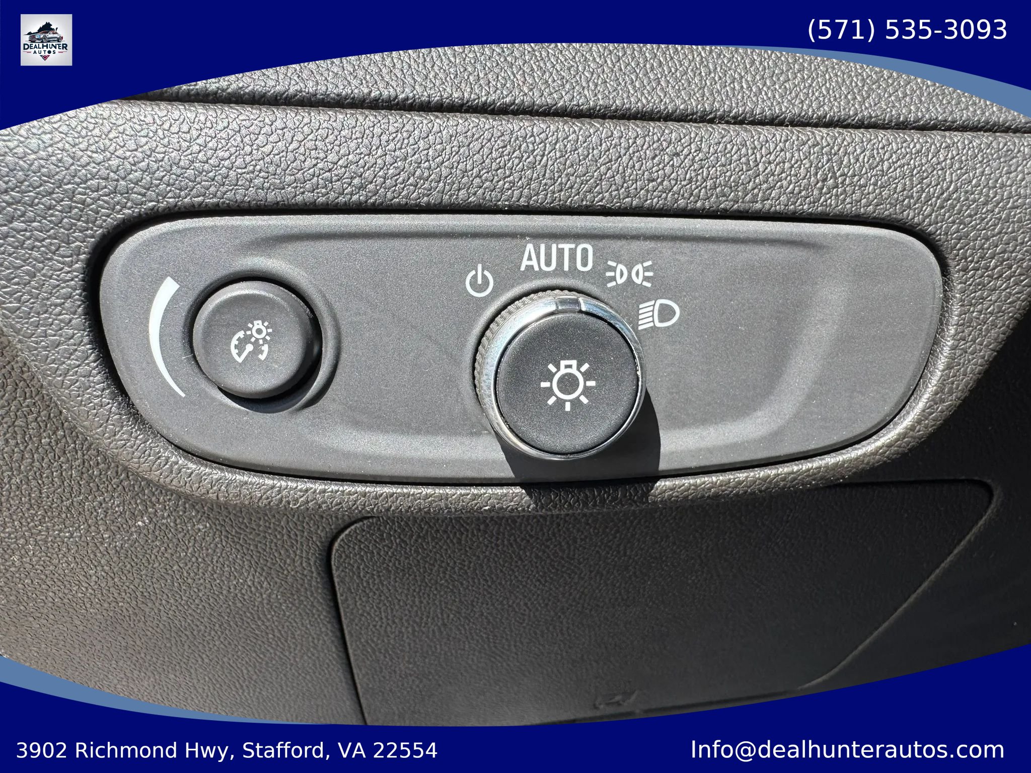 Used 2023 Chevrolet Bolt EUV LT w/ Convenience Package FWD image 26