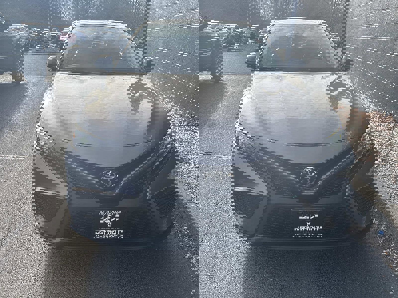 Used 2023 Toyota Camry SE w/ Cold Weather Package image 5