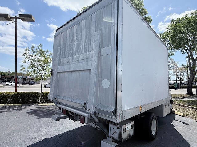Used 2011 Chevrolet Express 3500 RWD image 7