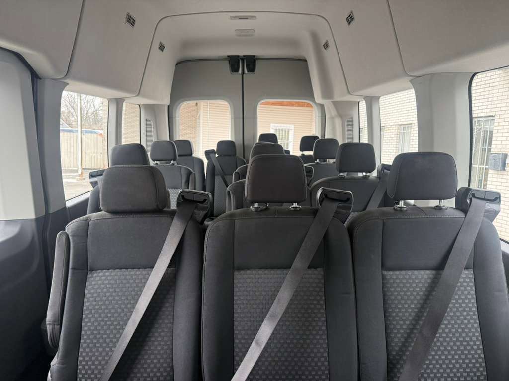 Used 2022 Ford Transit 350 XLT image 24
