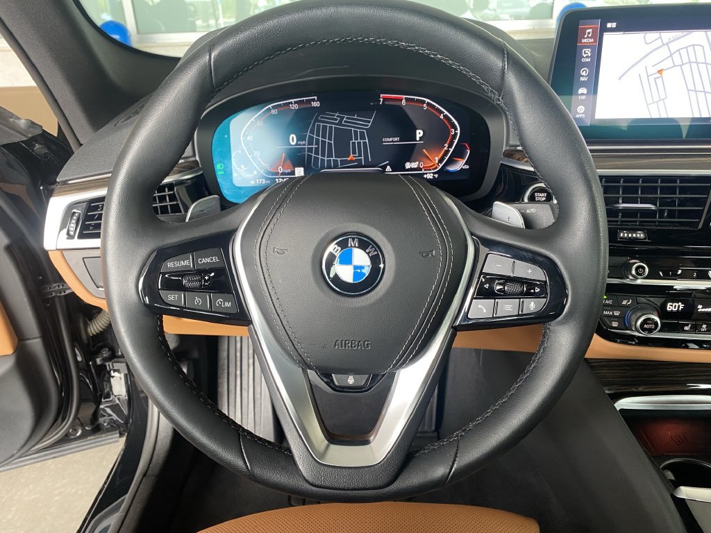 Used 2023 BMW 530i xDrive w/ Convenience Package AWD/4WD image 26