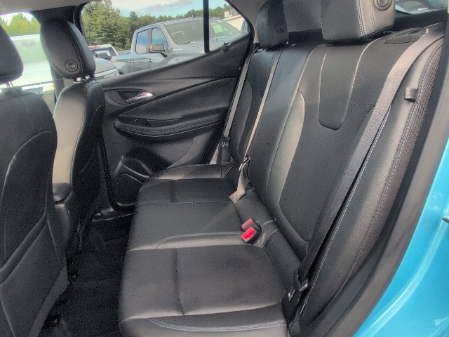 Used 2025 Buick Encore GX Sport Touring AWD/4WD image 34