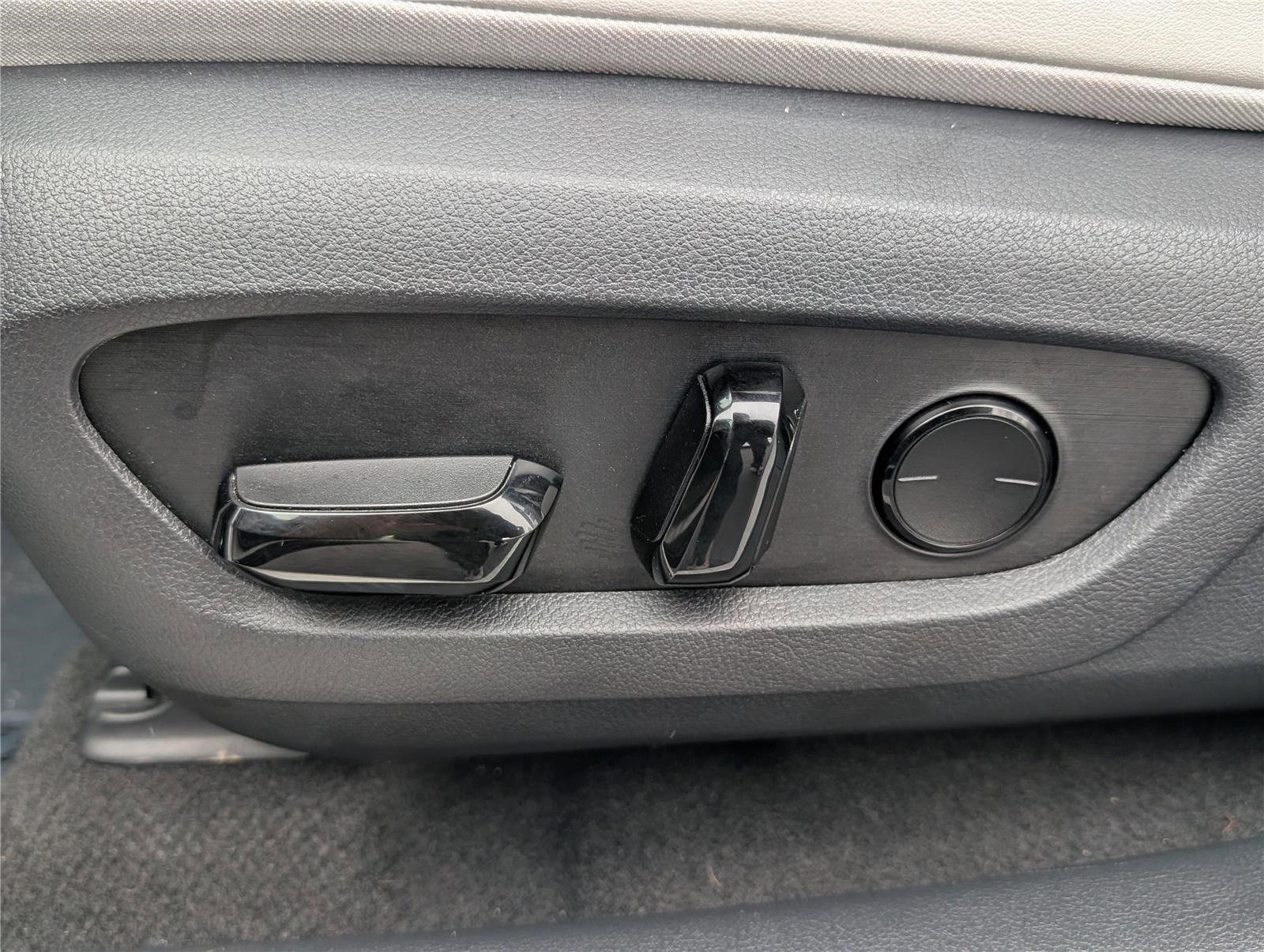 Used 2024 Lexus RX 350 Premium w/ Accessory Package (Z1) image 21