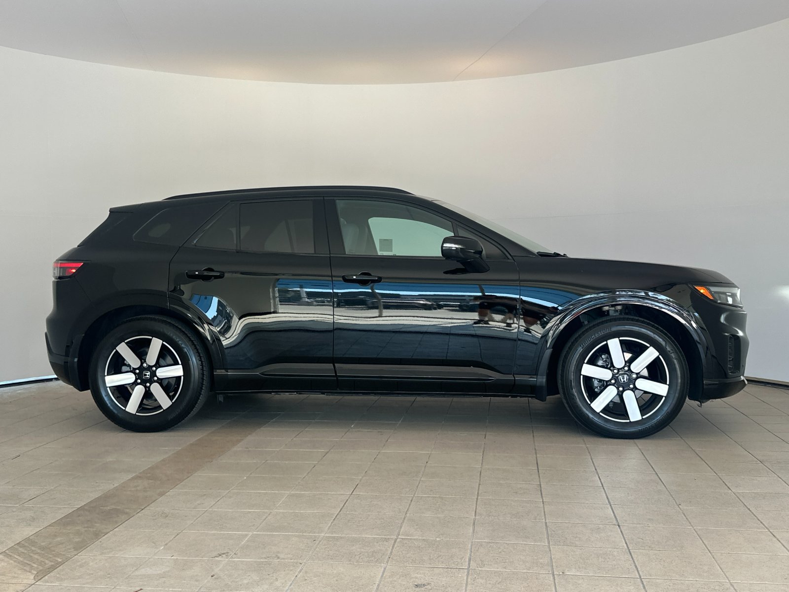 Used 2024 Honda Prologue Touring image 7