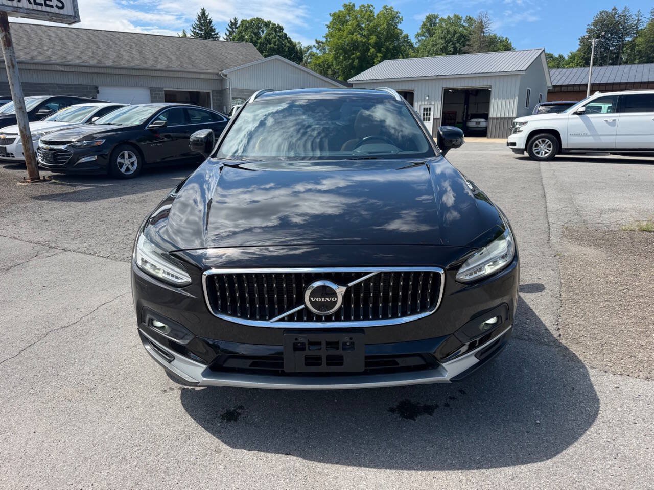 Used 2021 Volvo V90 T6 Cross Country AWD/4WD image 8
