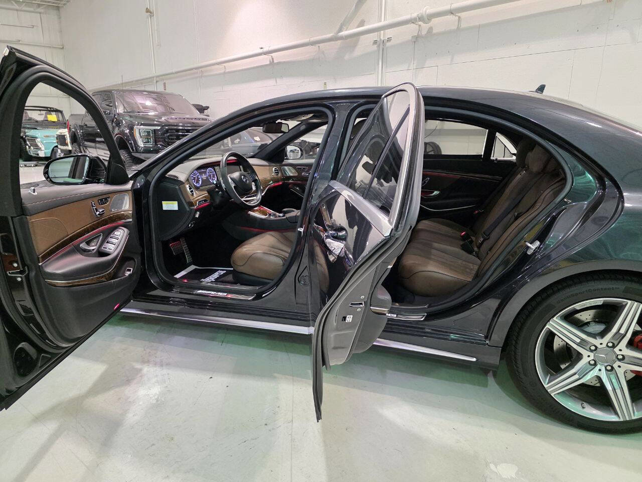 Used 2014 Mercedes-Benz S 63 AMG 4MATIC Sedan w/ Rear Seat Package image 57