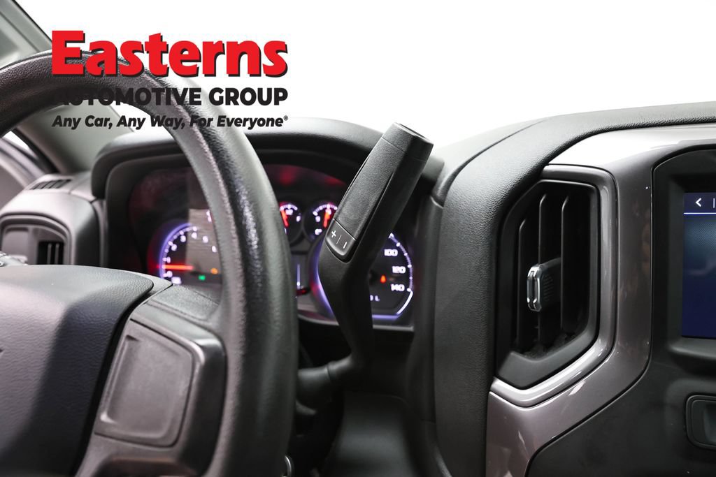 Used 2019 Chevrolet Silverado 1500 Custom w/ Custom Value Package RWD image 13