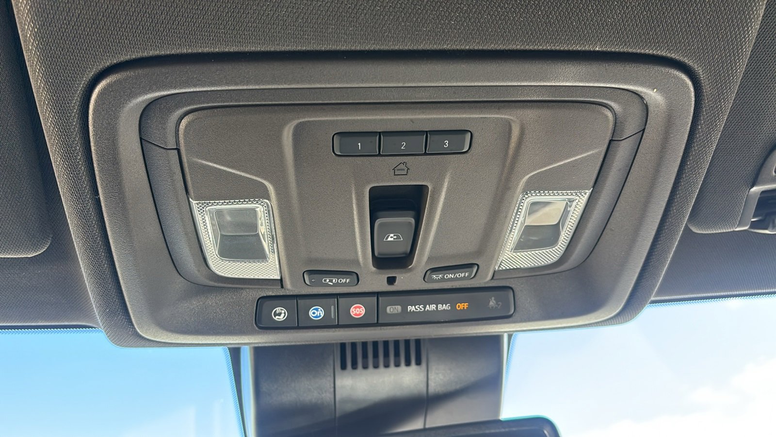 Used 2024 GMC Sierra 1500 SLT w/ SLT Premium Plus Package image 21