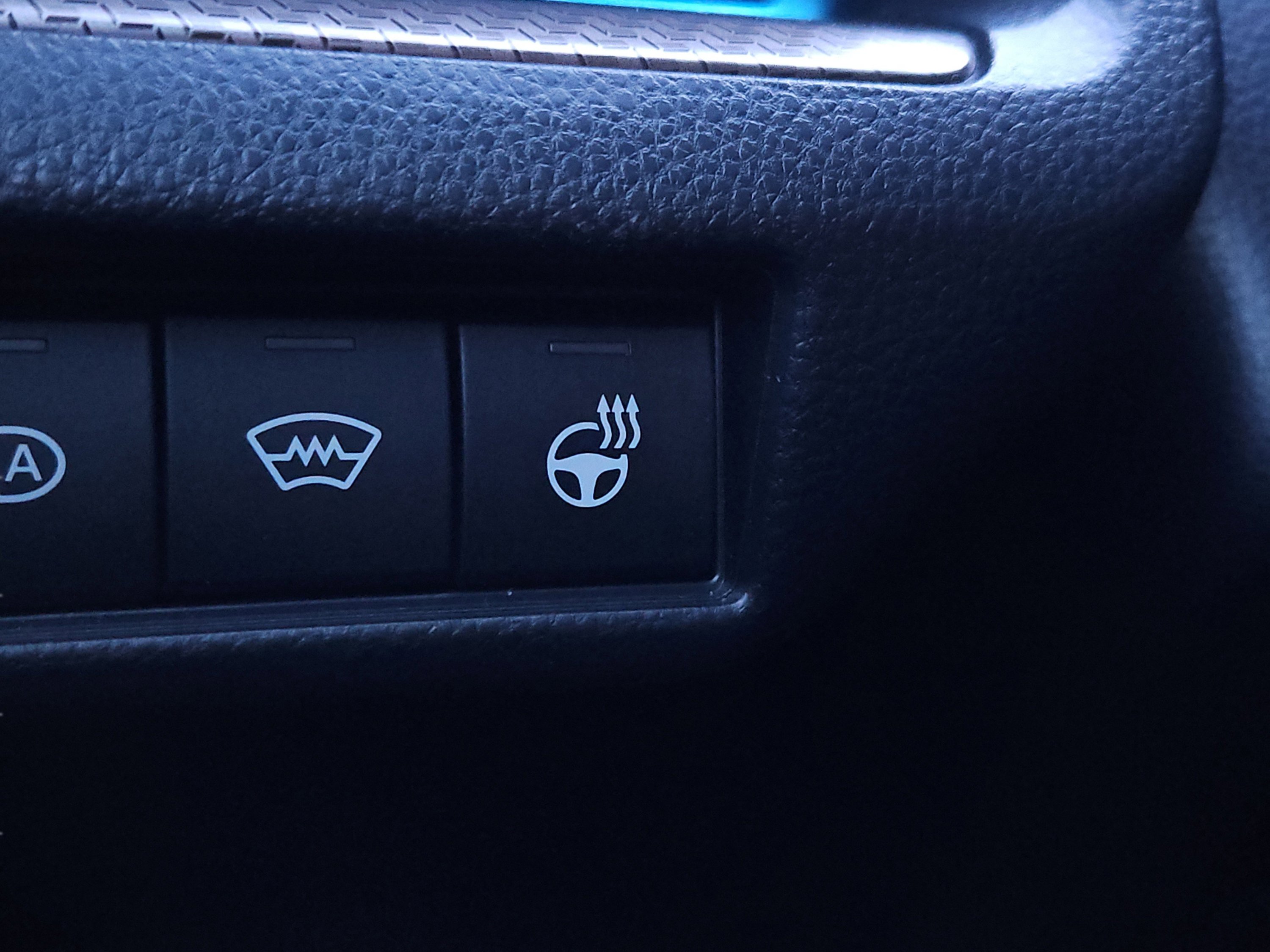 Used 2024 Toyota Prius XLE image 21