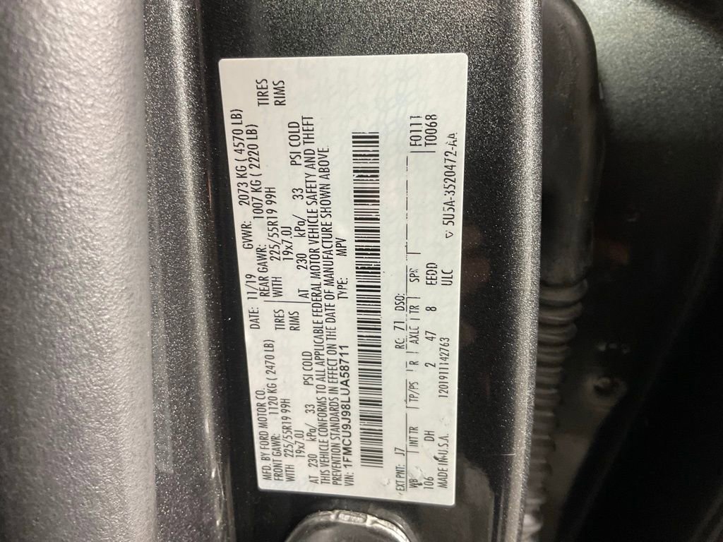 Used 2020 Ford Escape Titanium image 26