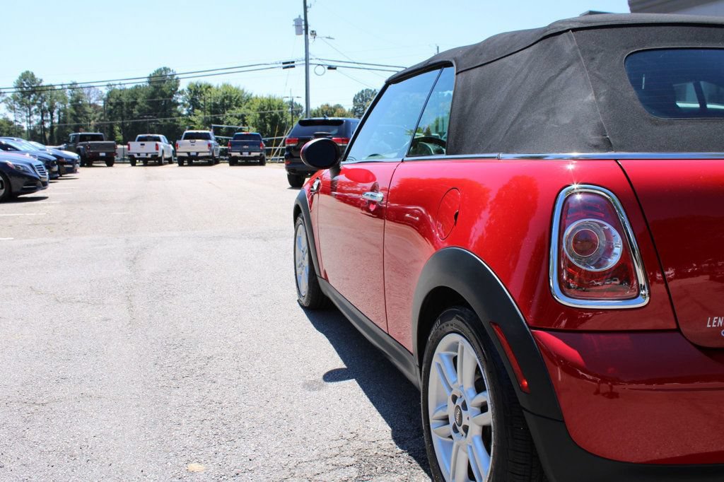 Used 2011 MINI Cooper Convertible FWD image 33