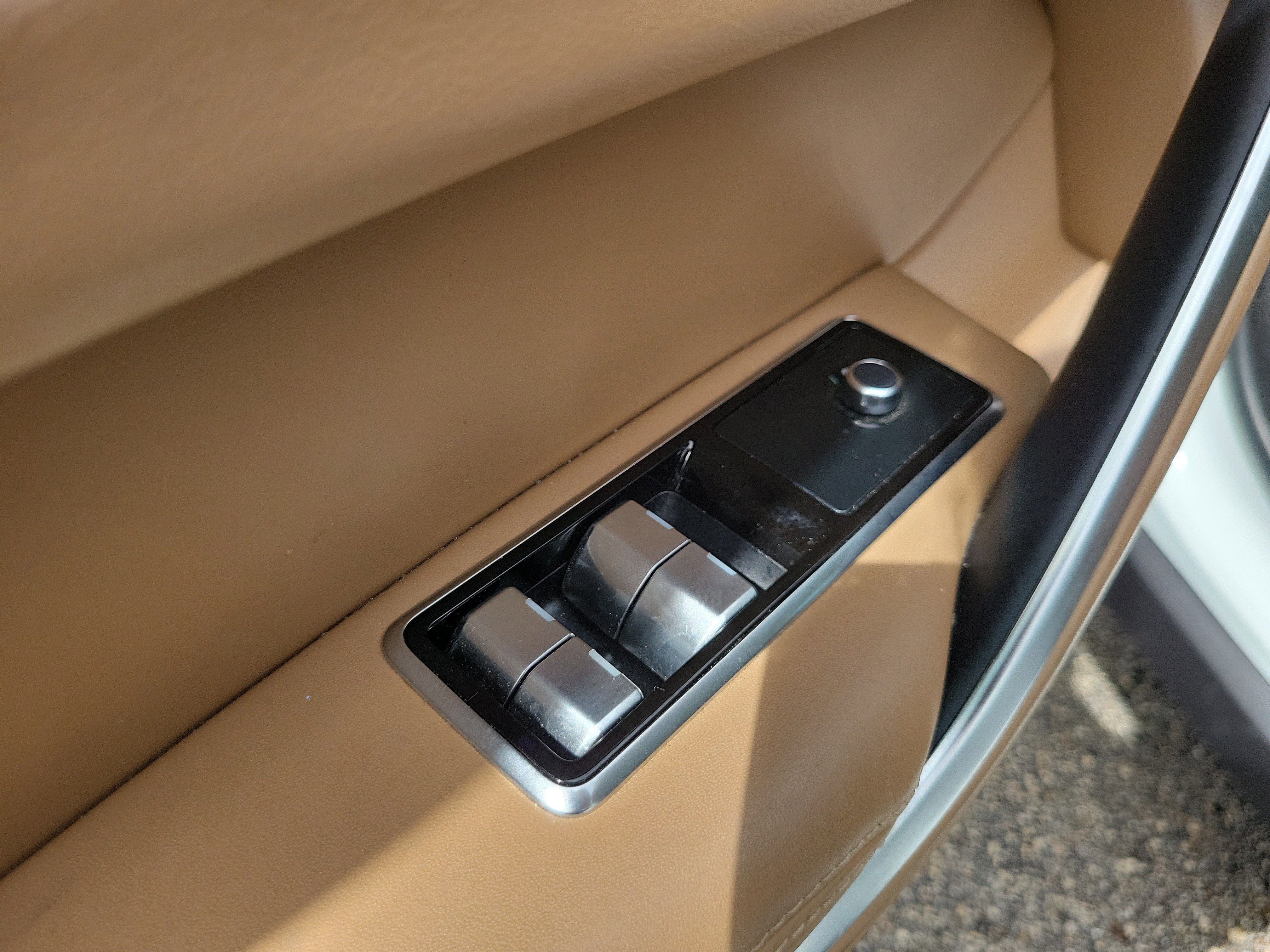 Used 2022 Jaguar F-PACE S image 25