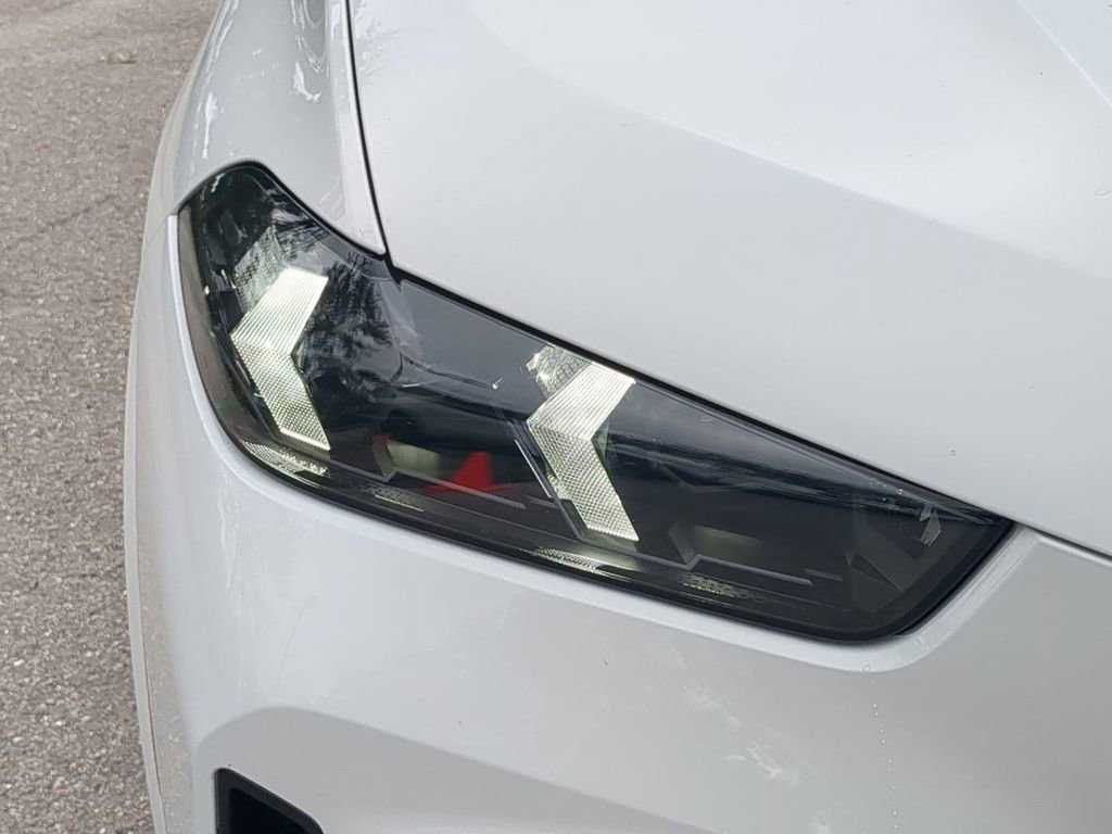 New 2026 BMW X5 sDrive40i image 10