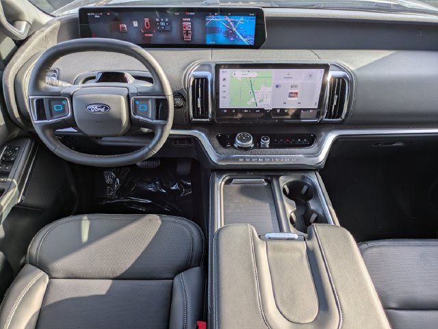 Certified 2027 Ford Expedition Platinum w/ Stealth Performance Package AWD/4WD image 14