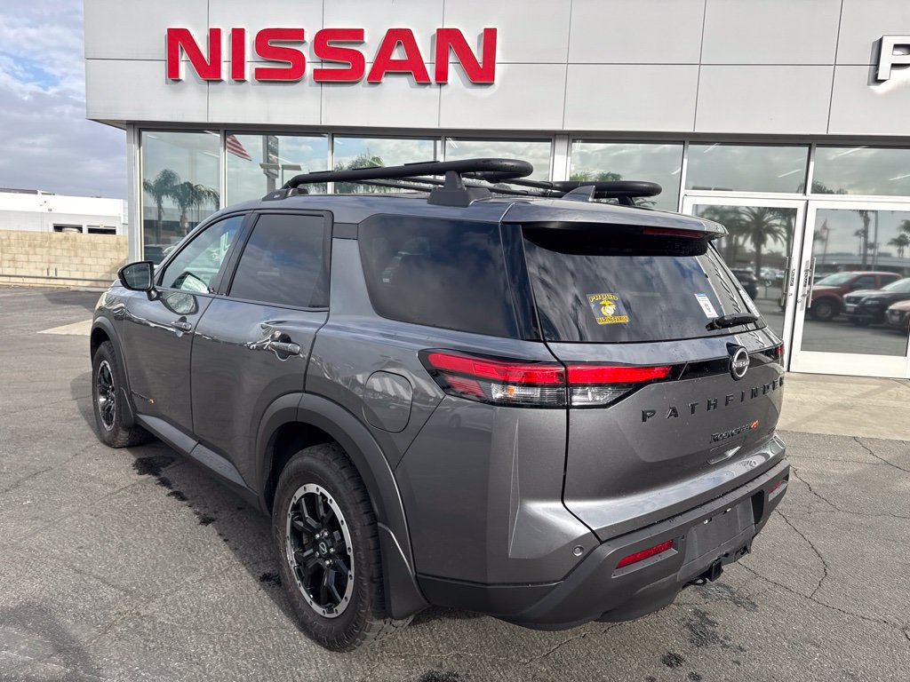 Used 2024 Nissan Pathfinder Rock Creek AWD/4WD image 2