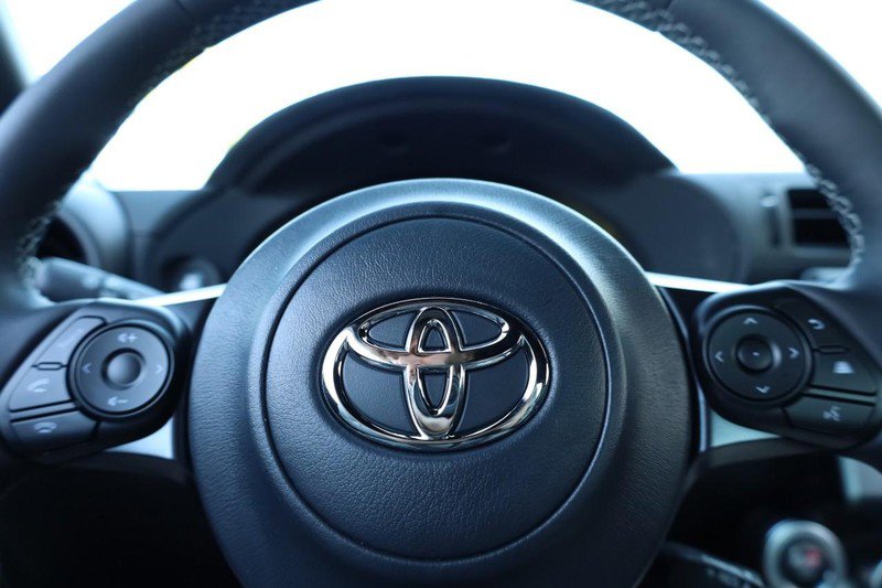 New 2025 Toyota GR86 Premium image 9