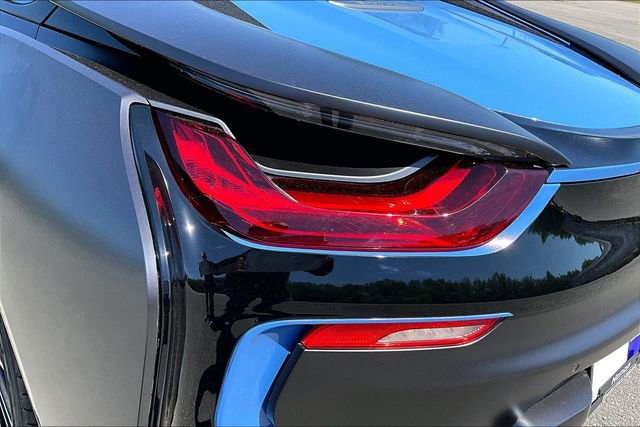 Used 2019 BMW i8 Roadster AWD/4WD image 21