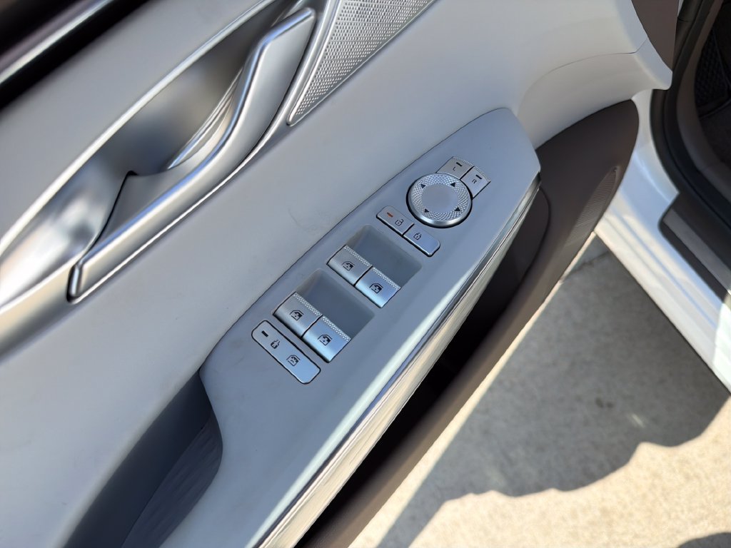 New 2027 Genesis Electrified GV70 AWD/4WD image 13