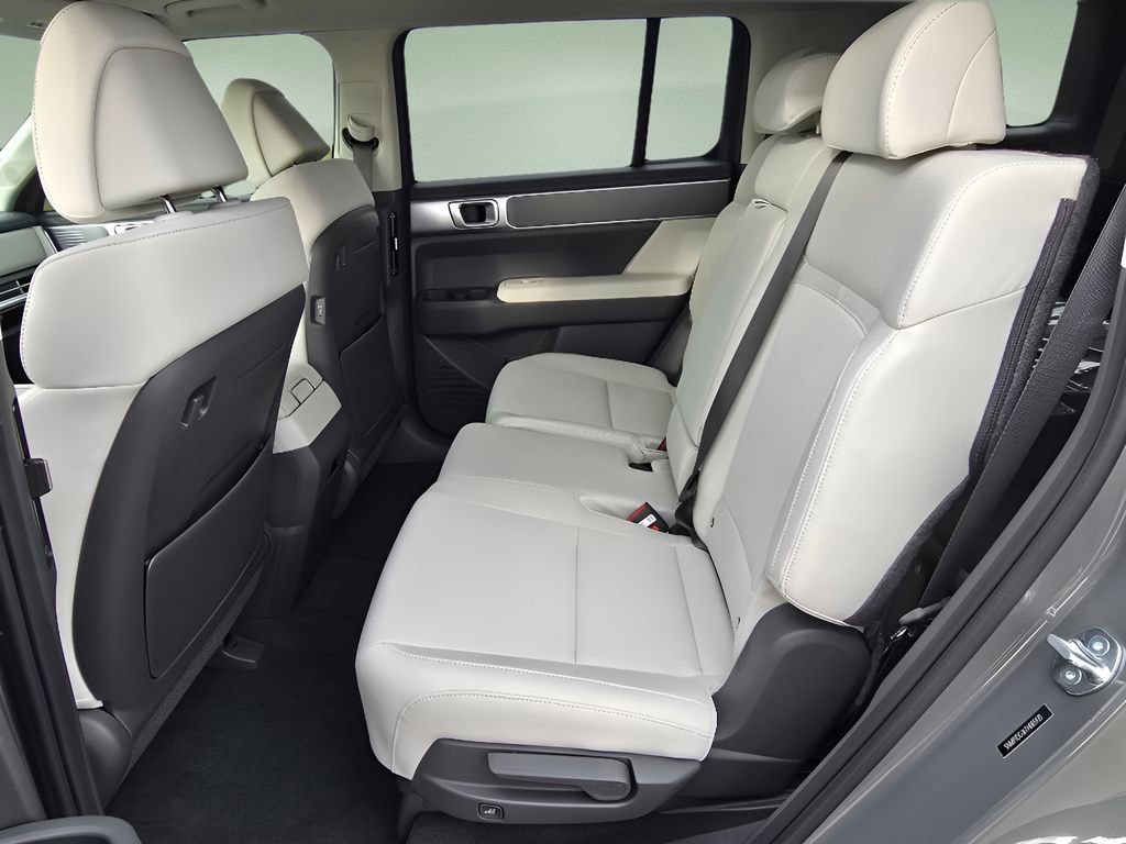 New 2026 Hyundai Santa Fe SE image 14