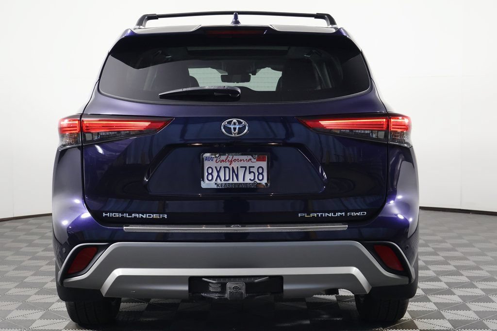Used 2021 Toyota Highlander Platinum AWD/4WD image 5