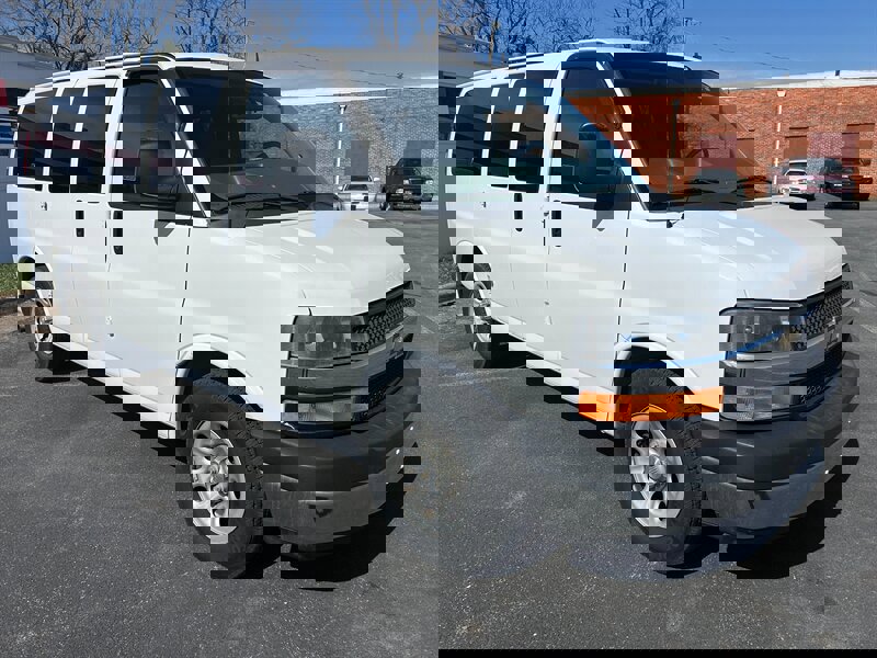 Used 2013 Chevrolet Express 1500 LT w/ LT Preferred Equipment Group image 1