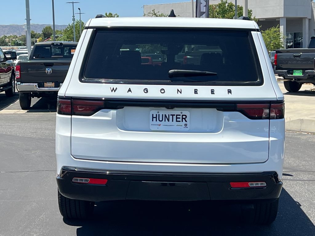 New 2025 Jeep Wagoneer L Series II AWD/4WD image 6