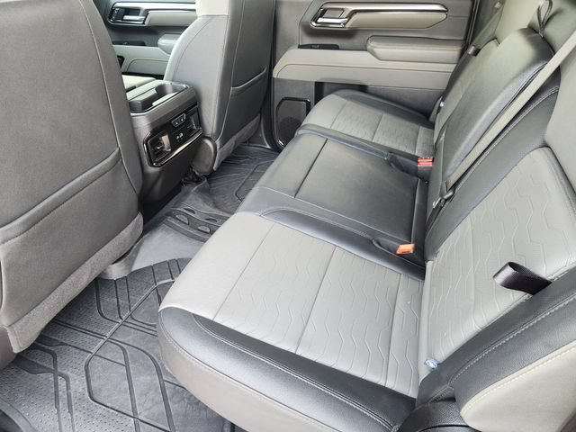 Used 2025 Chevrolet Silverado 2500 ZR2 w/ Technology Package AWD/4WD image 33