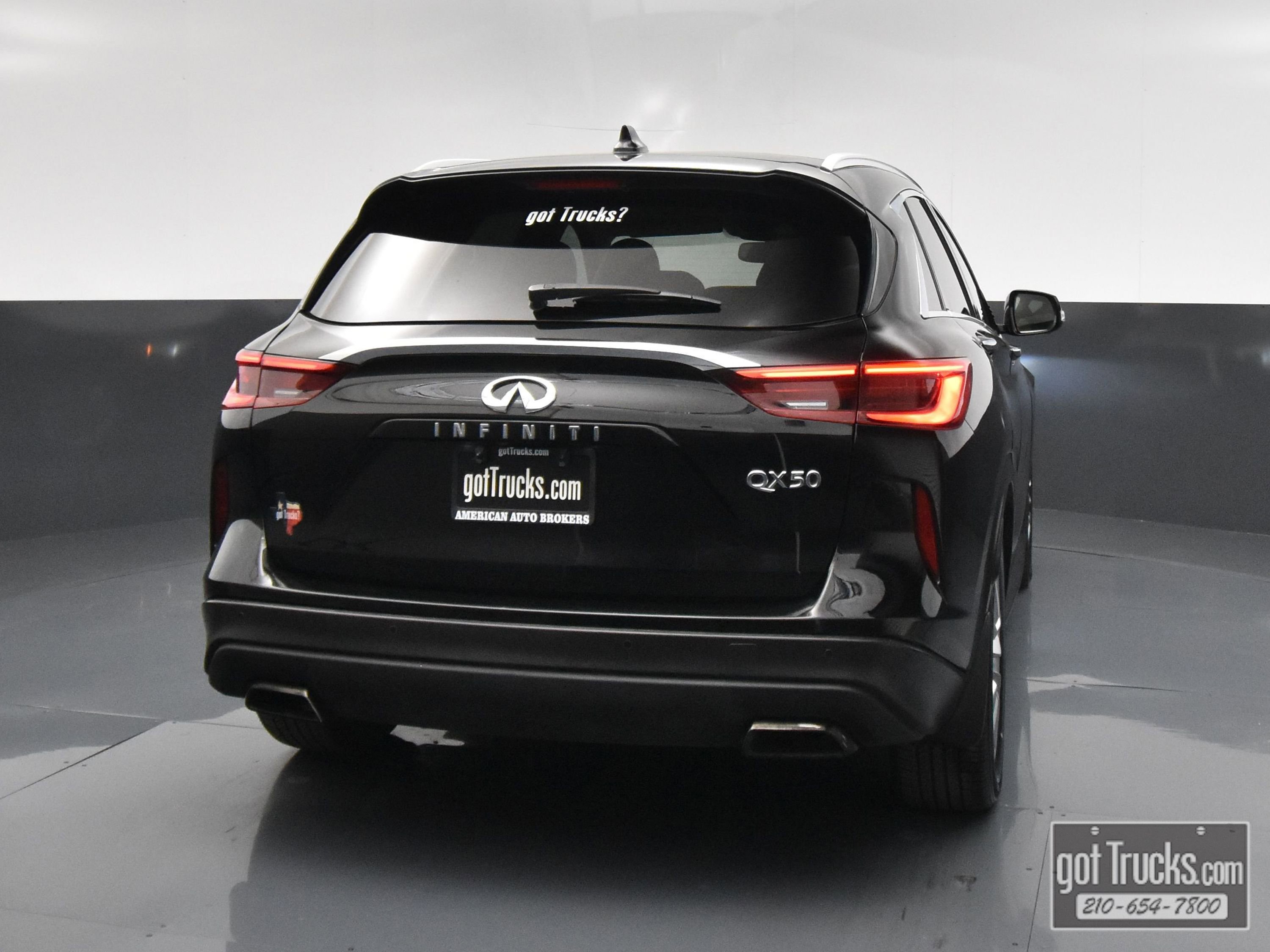 Used 2019 INFINITI QX50 Essential w/ Proactive Package FWD image 6