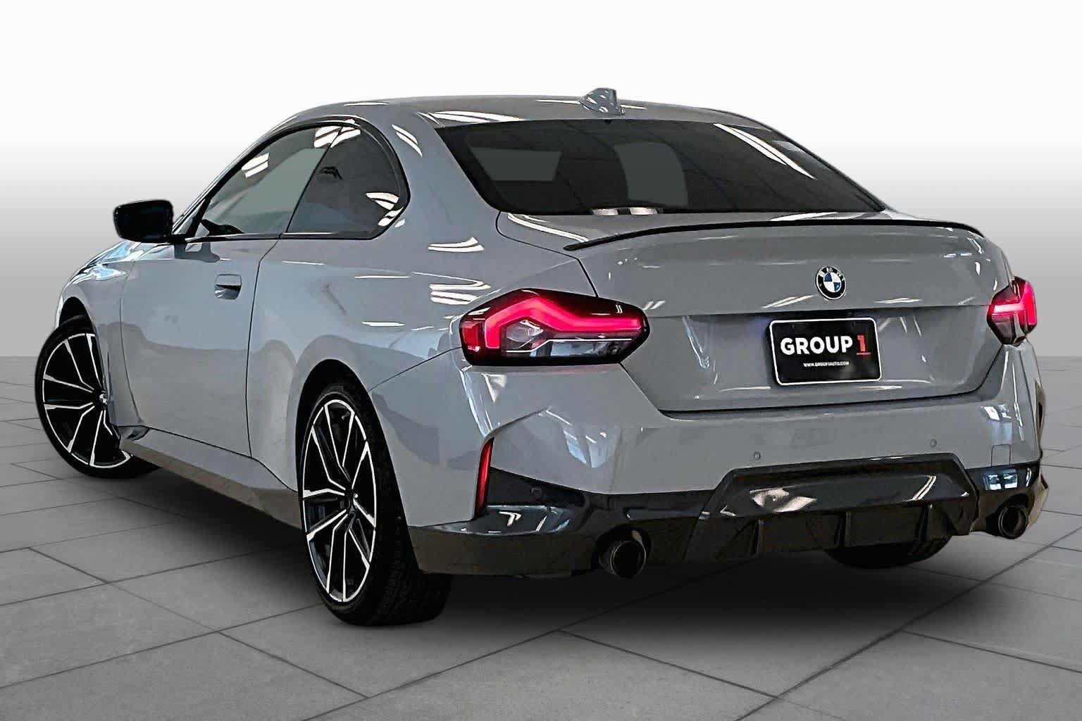 Used 2022 BMW 230i Coupe w/ M Sport Package RWD image 10