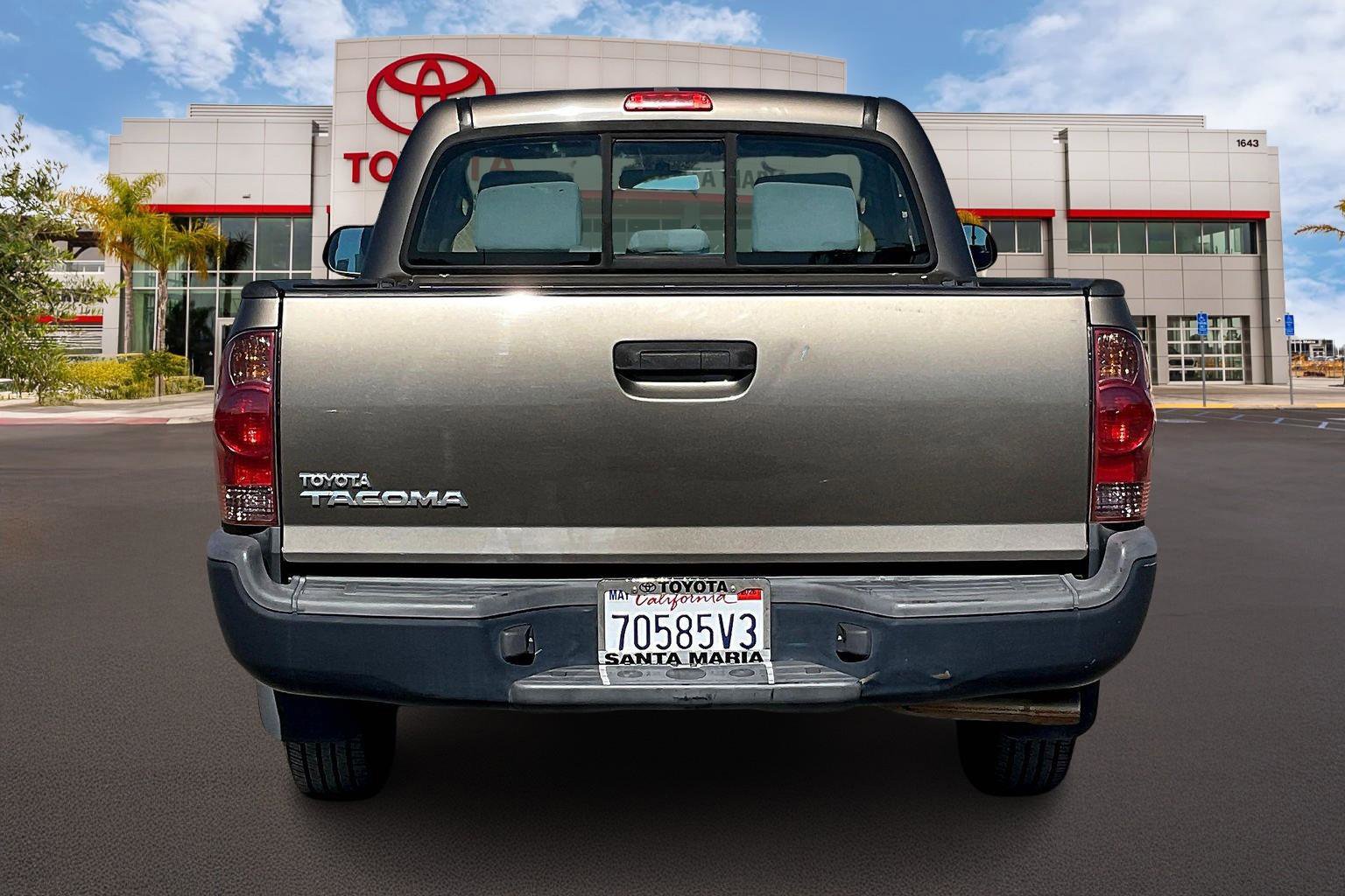 Used 2012 Toyota Tacoma 2WD Regular Cab image 4