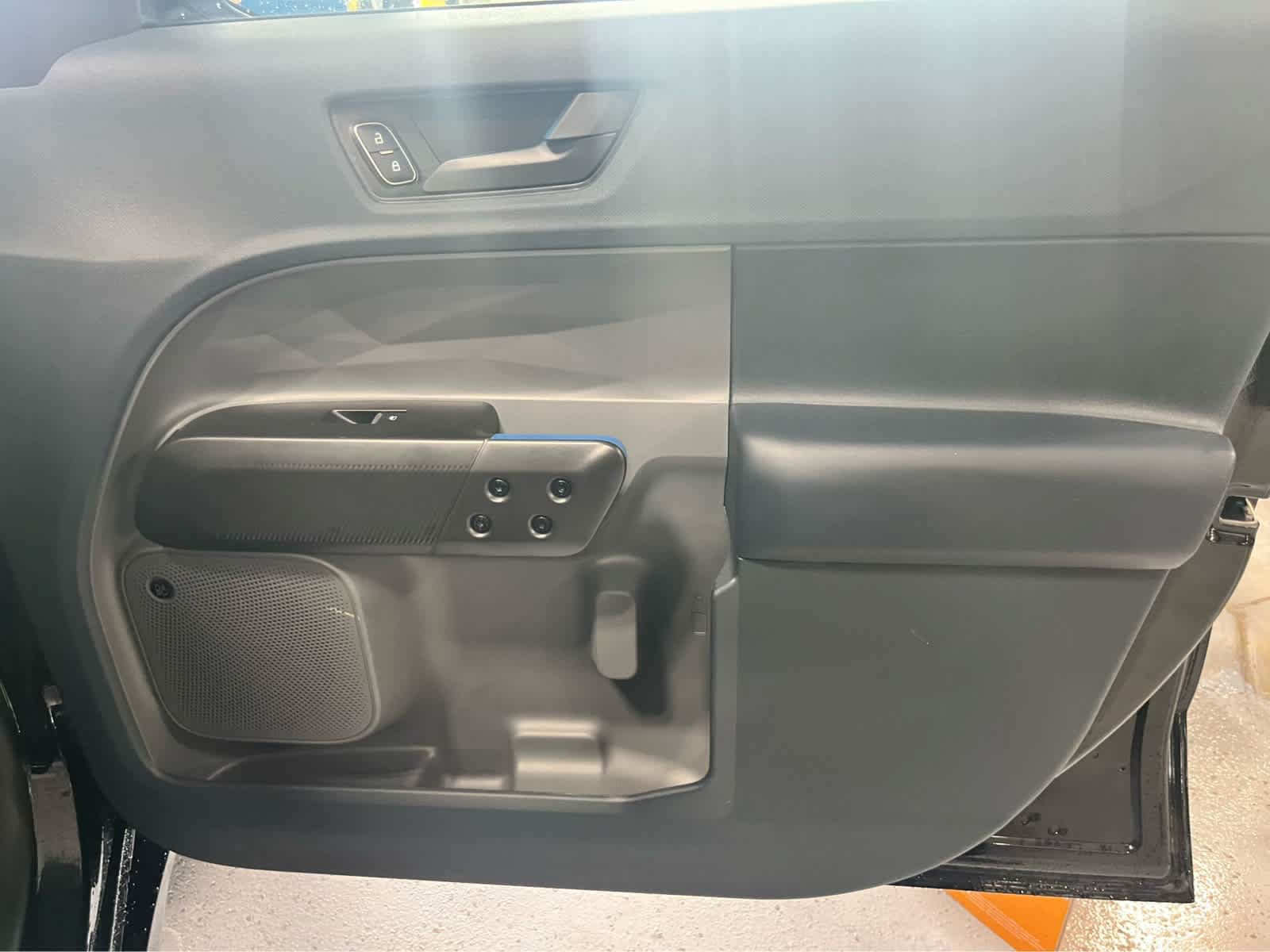 Certified 2025 Ford Maverick Lobo AWD/4WD image 56
