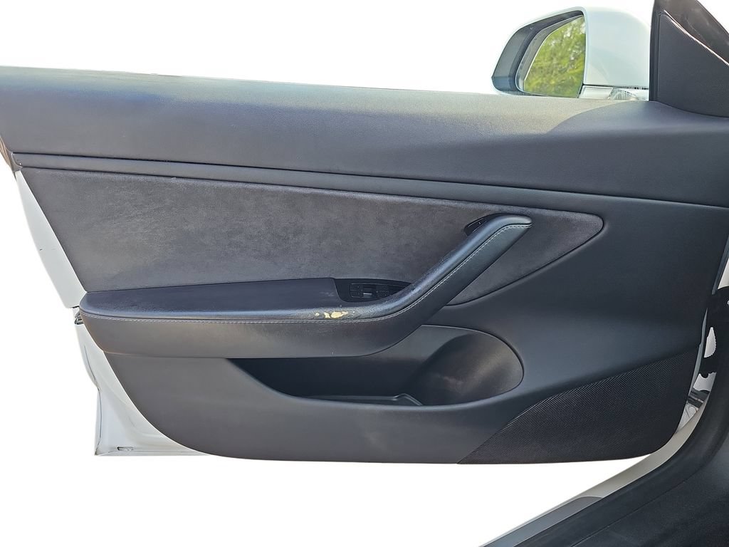 Used 2018 Tesla Model 3 Long Range RWD image 26