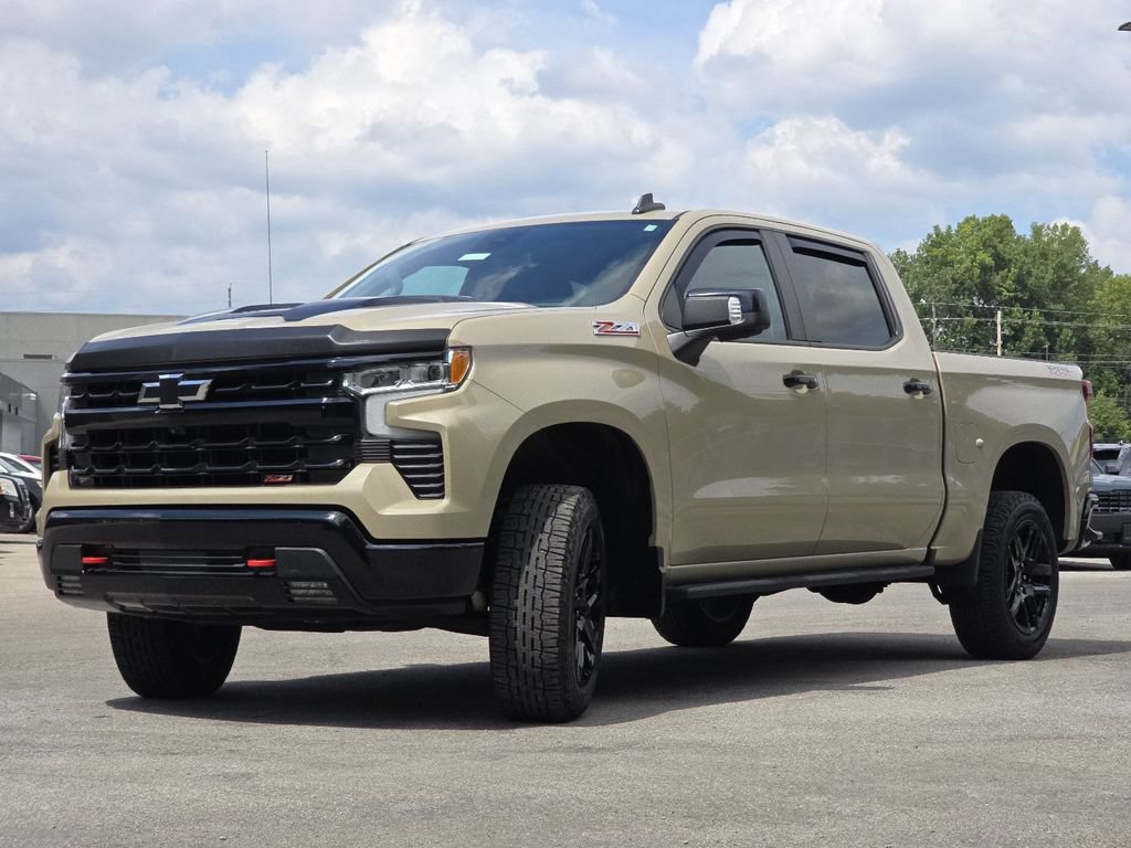 Used 2022 Chevrolet Silverado 1500 LT Trail Boss w/ LT Trail Boss Premium Package AWD/4WD image 11