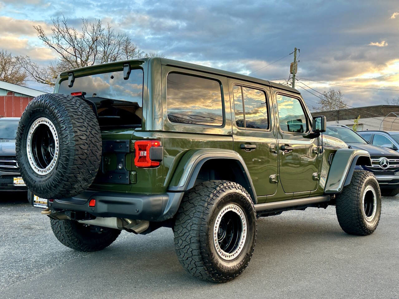 Used 2022 Jeep Wrangler Unlimited Rubicon w/ Trailer Tow Package image 35