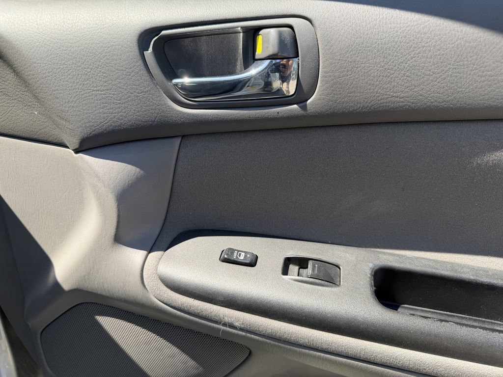 Used 2006 Toyota Camry LE FWD image 8