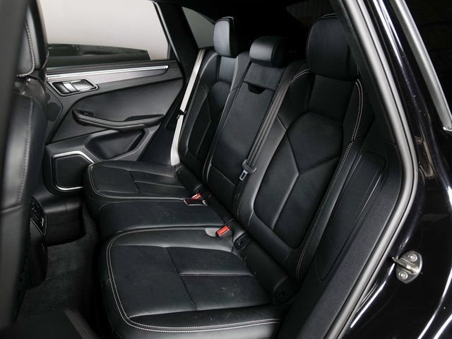 Certified 2023 Porsche Macan GTS AWD/4WD image 13